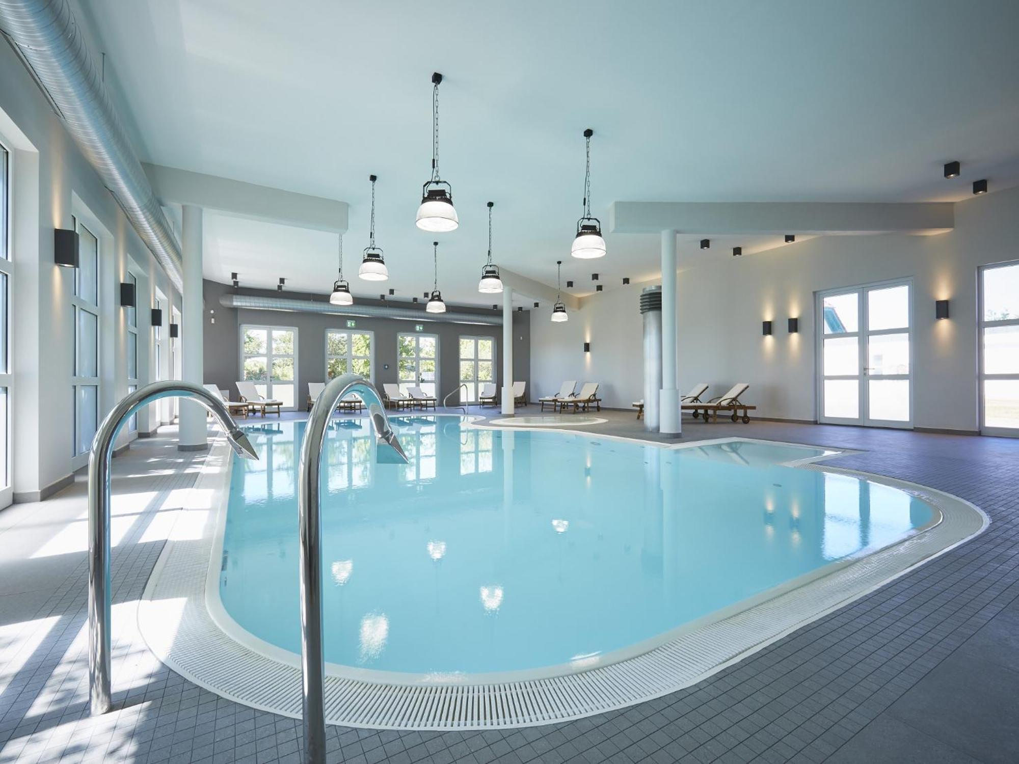 Reetland Am Meer - Luxusplus Reetdachvilla Mit 4 Schlafzimmern, Aussensauna, Loungebereich Und Kamin G07 Dranske Esterno foto