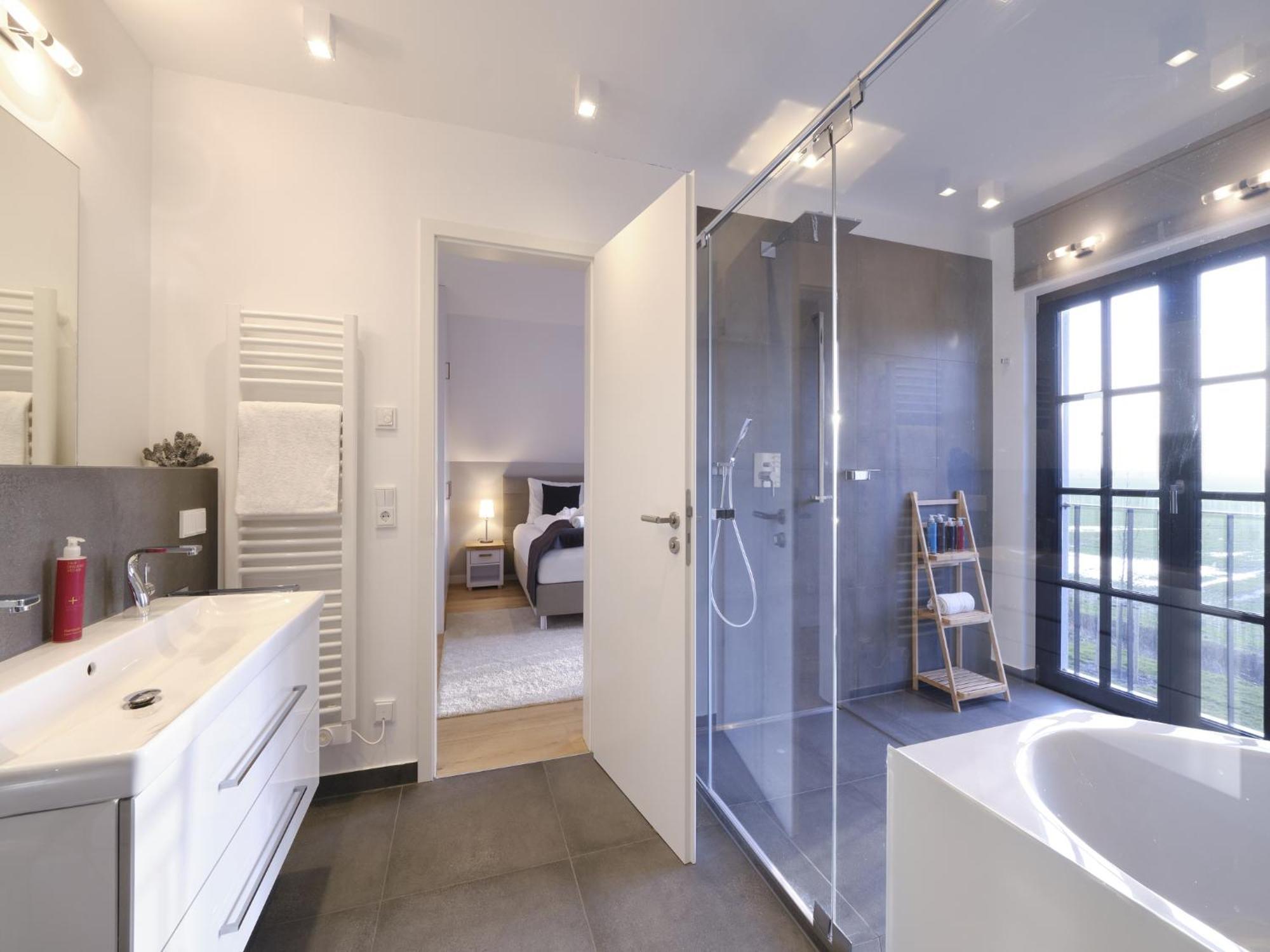 Reetland Am Meer - Luxusplus Reetdachvilla Mit 4 Schlafzimmern, Aussensauna, Loungebereich Und Kamin G07 Dranske Esterno foto