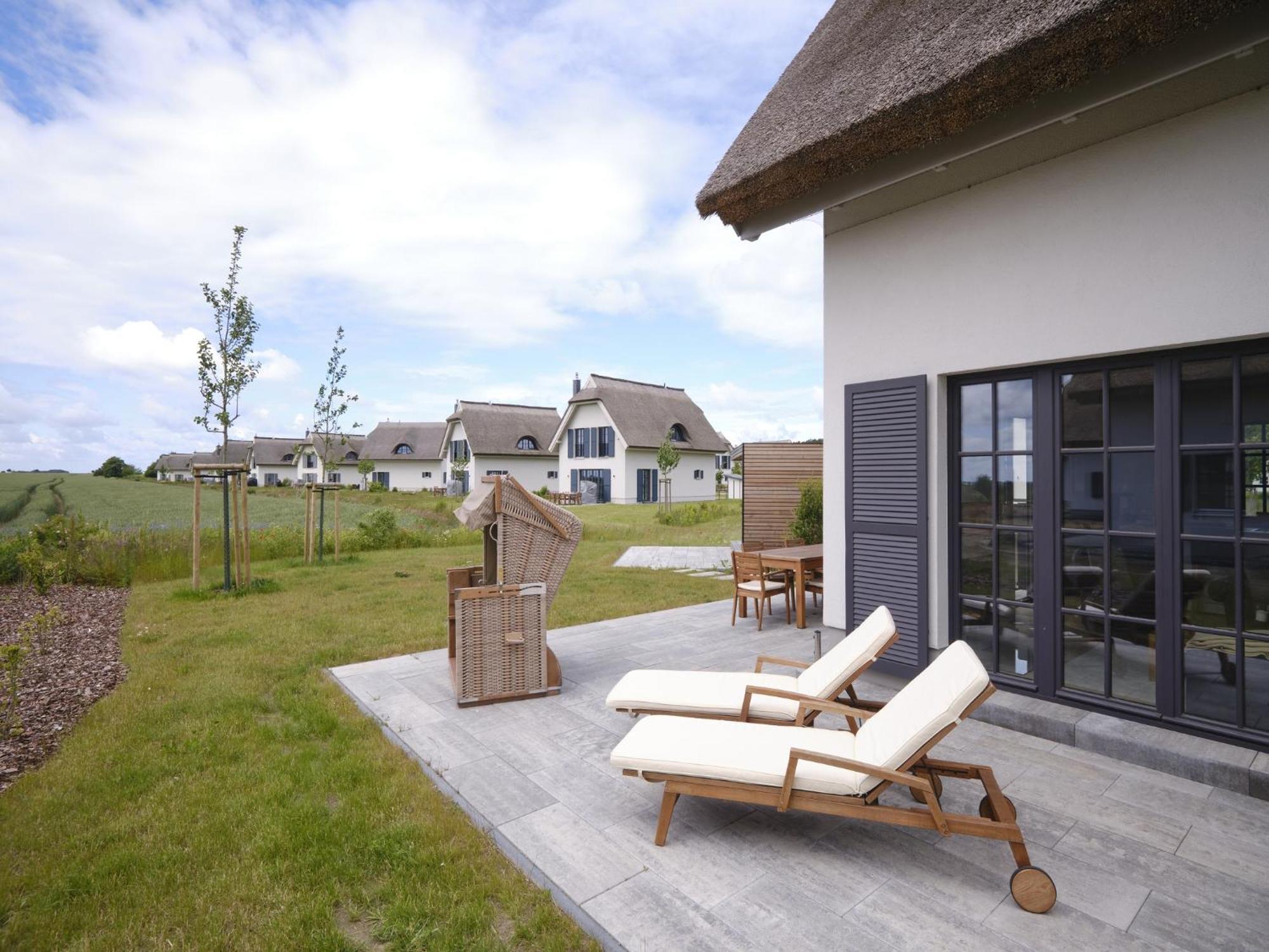 Reetland Am Meer - Luxusplus Reetdachvilla Mit 4 Schlafzimmern, Aussensauna, Loungebereich Und Kamin G07 Dranske Esterno foto